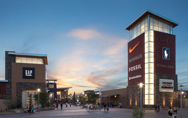 Phoenix_Premium_Outlets.jpg